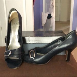 Ladies Navy Blue Heels